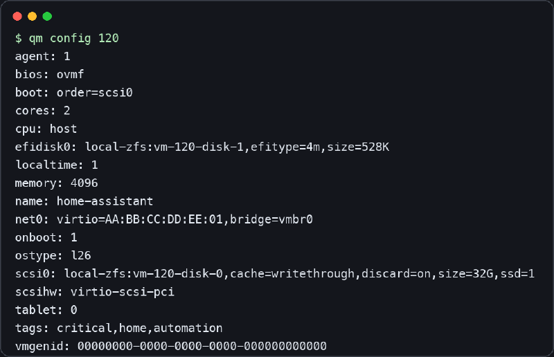 Salida saneada de qm config en Proxmox con CPU, memoria, disco, red y arranque